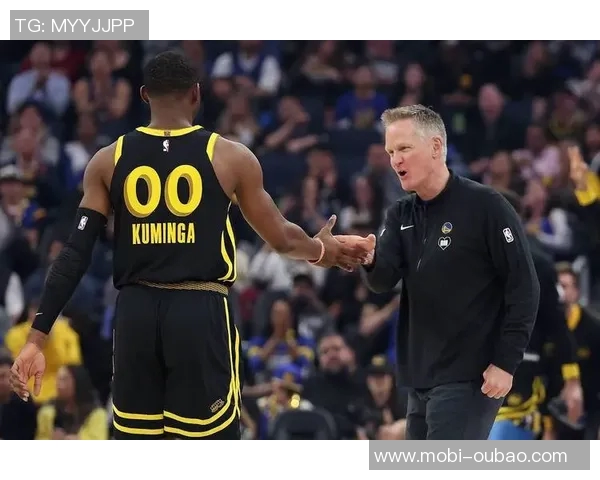 科尔透露霍福德因右腿筋拉伤将缺席至少一周比赛